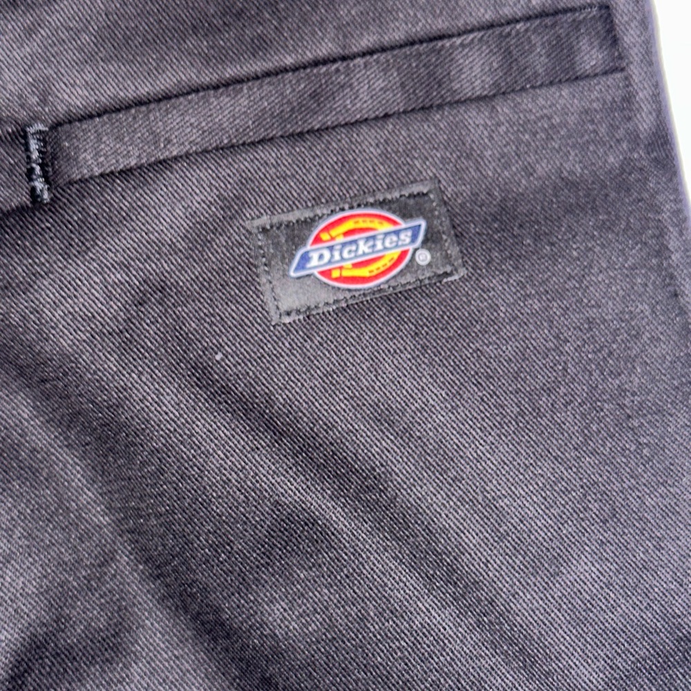 Dickies loose fit